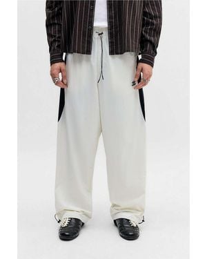 Umbro Uo Exclusive White Wide Leg Track Trousers - Black