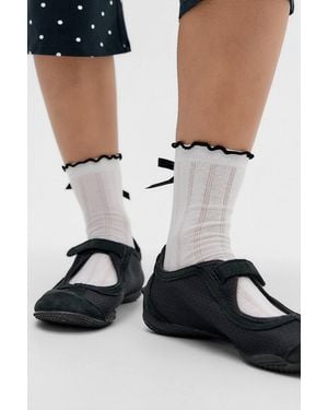 Out From Under Lettuce-edge Bow Socks - Black