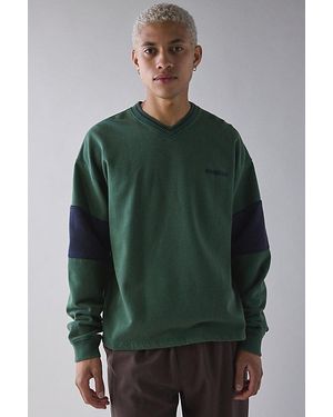 iets frans... Iets Frans. Iets Frans… Logo V-Neck Sweatshirt - Green