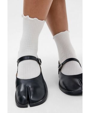 Out From Under Tabi Frill Edge Socks - White