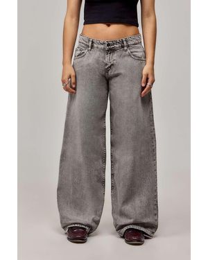 Motel Washed Denim Low Rise Roomy Jeans - Grey