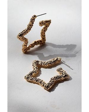 Urban Outfitters Carolina Textured Metal Star Hoop Earring - Metallic