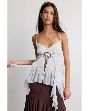 Kimchi Blue Winnie Asymmetric Ruffle Flyaway Babydoll Cami - White