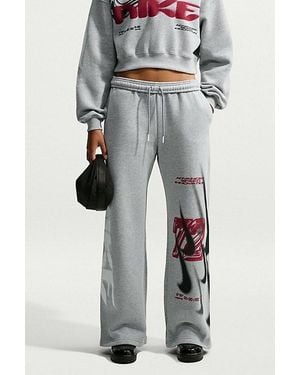 Nike Sportswear Studio Fleece Graphic Straight-Leg Sweatpants - Grey