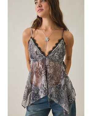 Kimchi Blue Spellbound Lace Trim Hanky Hem Babydoll Cami - Black