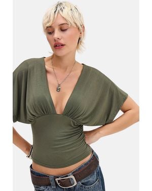 Silence + Noise Silence + Noise Silence & Noise Irene Batwing Ruched Short Sleeve Top - Green