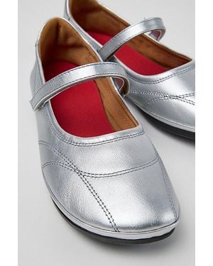 Camper Right Nina Ballet Flats - Gray