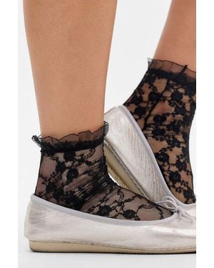 Out From Under Frill Edge Lace Socks - Black