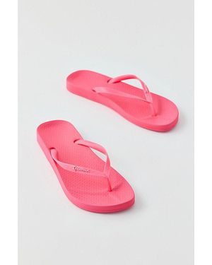 Ipanema Ana Thong Sandal - Pink