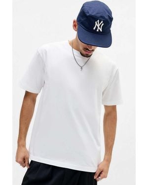 United Athle White 6.2oz Heavyweight T-shirt