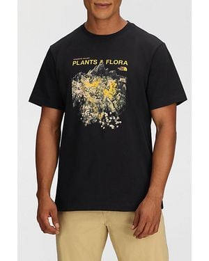 The North Face Boulder Breeze Graphic Tee - Black