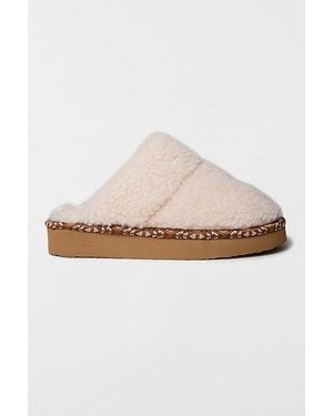 Minnetonka Cerise Scuff Slippers - Natural