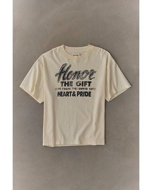 Honor The Gift Heart & Pride Vintage Tee - Gray