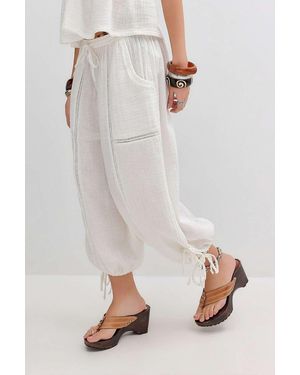 Out From Under Mila Ocean Air Capri Trousers - White