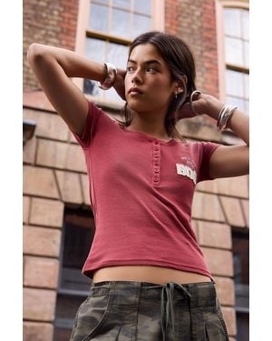 BDG Appliqué Henley T-shirt - Red