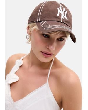 '47 Uo Exclusive Contrast Stitching Clean Up Cap - Brown