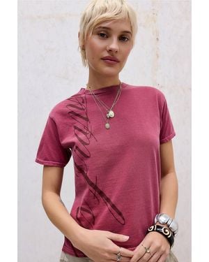 iets frans... ... Script Relaxed Graphic Tee - Red