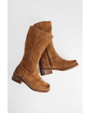 BDG Tan Pull-on Suede Boots - Brown