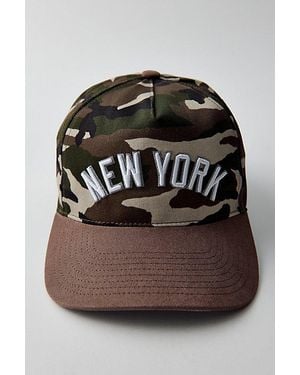 Mitchell & Ness Mlb New York Yankees Original Logo Camo Hat - Green