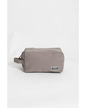 Terra Thread Organic Cotton Canvas Toiletry Bag - Grey