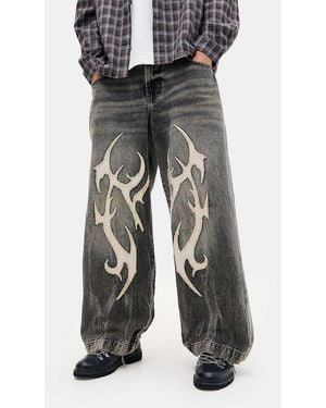 BDG Neo Dark Tint Appliqué Jeans - Black