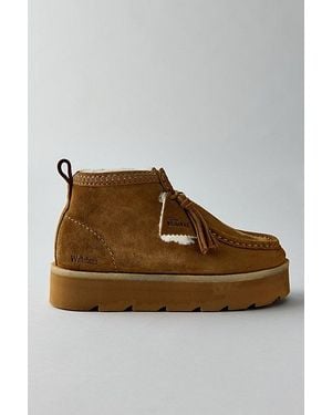 Clarks Meare Walla Mid Boots - Brown