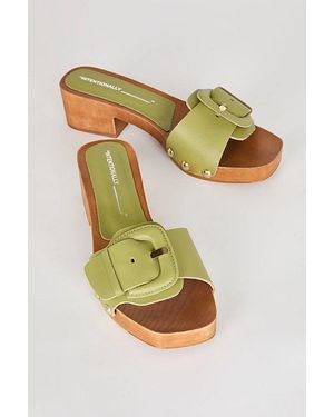 INTENTIONALLY ______ Mar Clog Sandal - Green