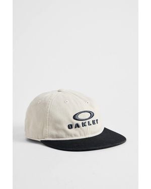 Oakley Uo Exclusive Cream Flat Cap At Urban Outfitters - White