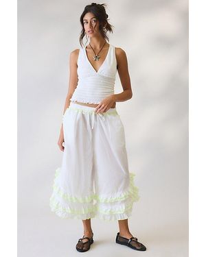 Kimchi Blue Kiss And Tell Ruffle Pull-On Pants - White