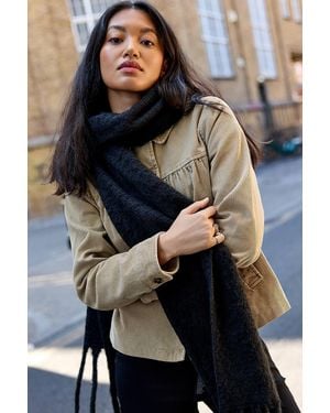 Urban Outfitters Uo Bouclé Blanket Scarf - Black