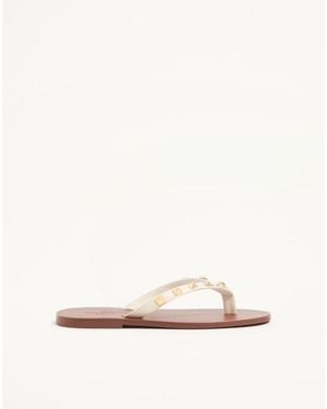 Valentino Garavani Rockstud Calfskin Thong Sandal 05Mm 35.5 - Natural