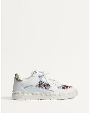 Valentino Garavani Low Top Freedots Trainer In Calfskin And Fabric - White