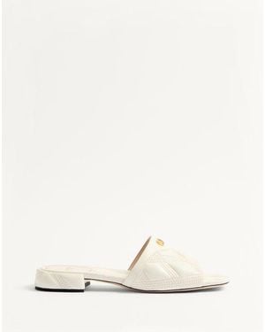 Valentino Garavani Quiltie 67 Slide Sandal - White