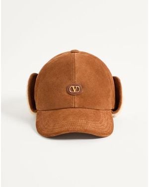 Valentino Garavani Vlogo Signature Baseball Cap Aus Wildleder Und Schafsleder Mann - Braun