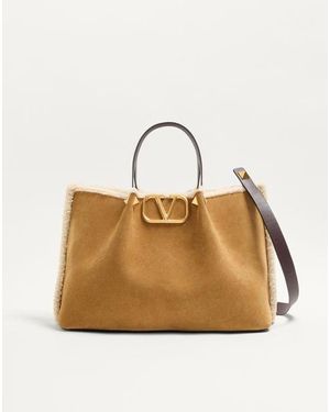 Valentino Garavani Medium Suede Shopping Bag With Sheepskin Lining - Natural