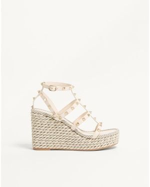 Valentino Garavani Rockstud Calfskin Wedge Sandal With Straps 95 Mm 34 - Natural