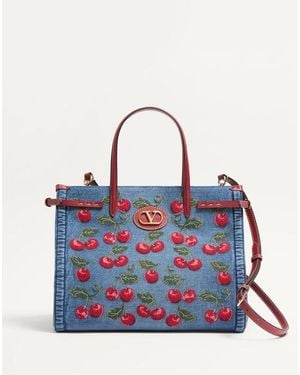 Women's Valentino Garavani Tote bags from $1,290 | Lyst