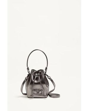 Valentino Garavani Minibolso Tipo Saco Vlogo Signature De Cuero Napa Laminado Mujer - Neutro