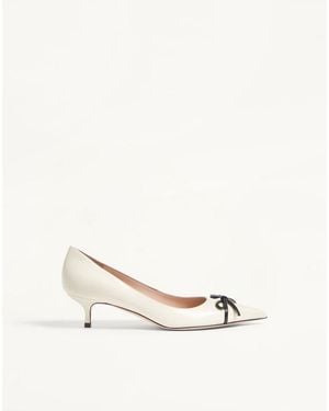Valentino Garavani Bepointy Pump - Natural
