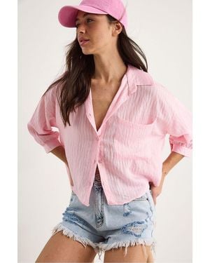 Bianco Lucci Textured Striped Crop Shirt With Button Closure And Pocket - Pink