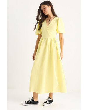 Bianco Lucci Textured V-Neck Midi Dress With Wrap Closure - Yellow