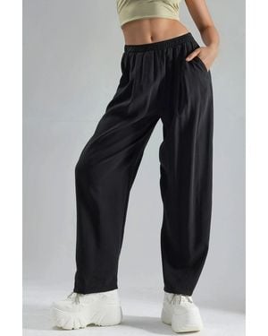 Busem Wide Leg Pleated Trousers - Black