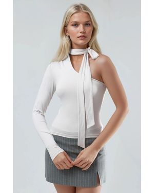 Busem Enkel Mouw Blouse Met Sjaal Detail - Wit
