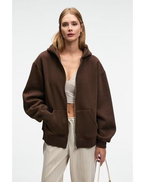 Grimelange Relaxed Crew Neck Long Sleeve Sweatshirt - Brown