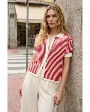 Trendyol Mi̇Lla Gestreept Kort Regular Fit Blouses - Rood