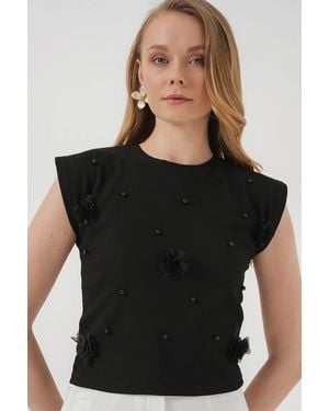 Bigdart Embroidered Crop Blouse With Crew Neck - Black