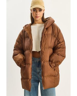 Bianco Lucci Hooded Oversized Thick Puffer Jacket - Brown