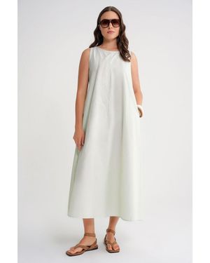 MixRay Relaxed Fit Maxi Dress With Pockets - White