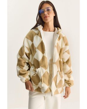 Bianco Lucci Oversized Diamond Patterned Plush Jacket - Natural
