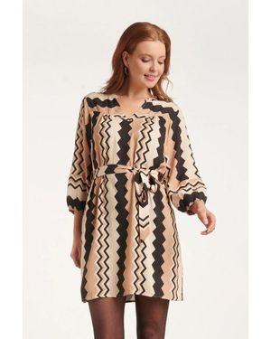 Smashed Lemon 24528 Zigzag Jurk - Bruin